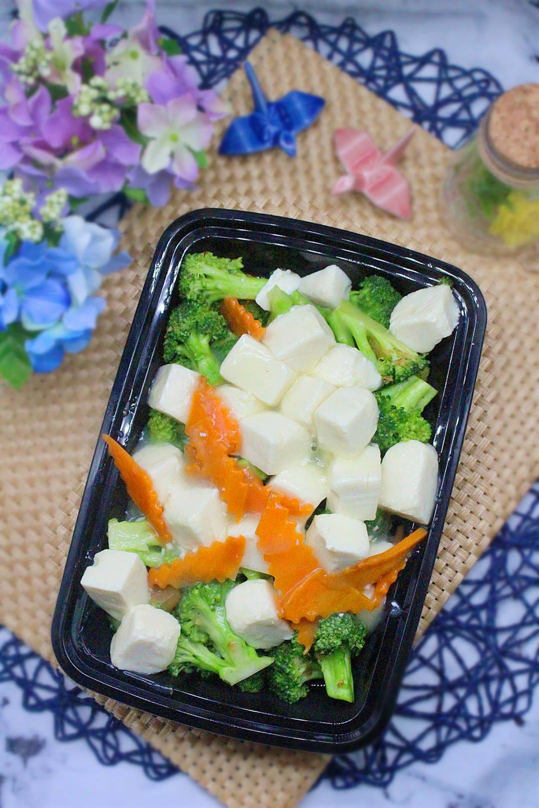 Broccoli w/ Tofu - A healthy and flavorful dish featuring tender broccoli florets and silky tofu st | Vegetable & Tofu