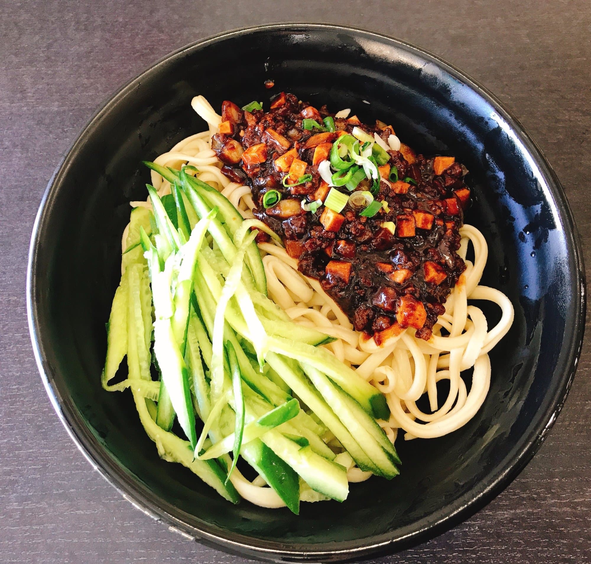 Beijing Bean Paste Noodle (Pork) - Traditional Beijing-style fresh noodles topped with a rich and savory bean paste | Dry Fresh Noodle